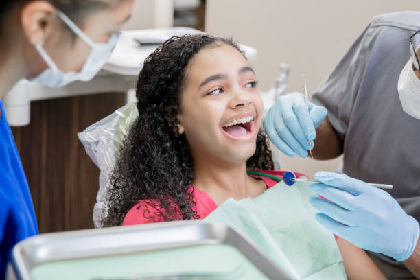 Best Broken Tooth Emergency  in Bonadelle Ranchos, CA